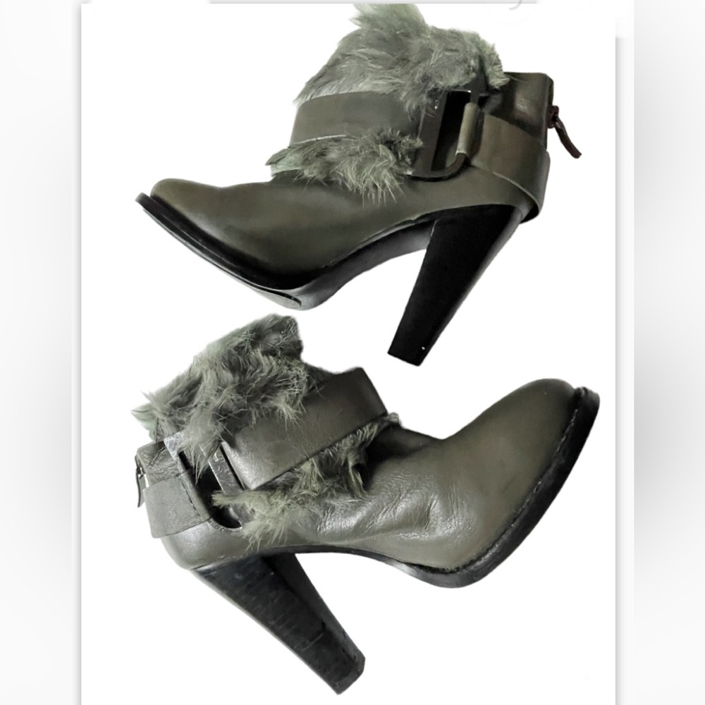 Stella Luna fur booties size 6